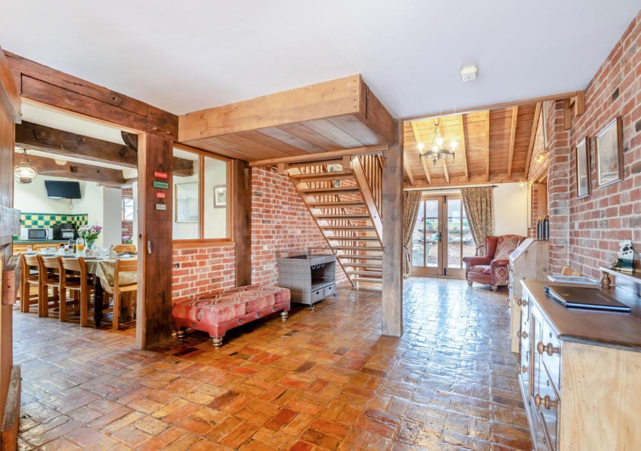 Elms Barn Villa Wangford Luaran gambar